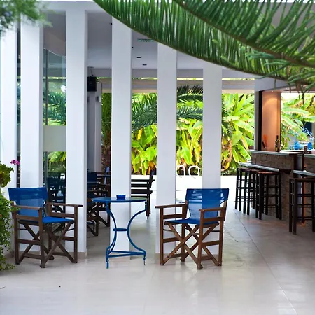 Lejlighedshotel Casa Di Roma Páros